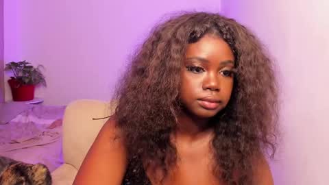 Snapshot of dolly_paige chatting on 12/06/24, 10:16 emily -- online show from 12/06/24, 10:16