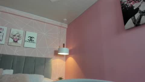 Call me Zoe  online show from 09/29/25, 10:25