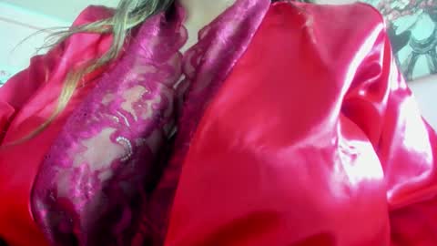 Call me Zoe  online show from 10/24/25, 04:42