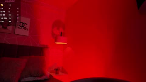 Call me Zoe  online show from 12/18/25, 05:57