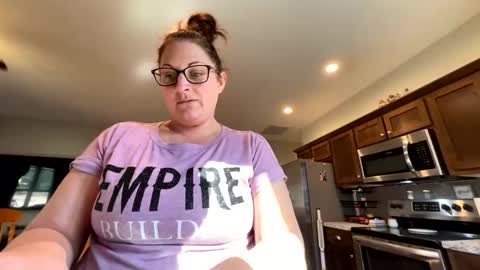 Snapshot of dollydimplez chatting on 02/28/25, 04:53 Dolly online show from 02/28/25, 04:53