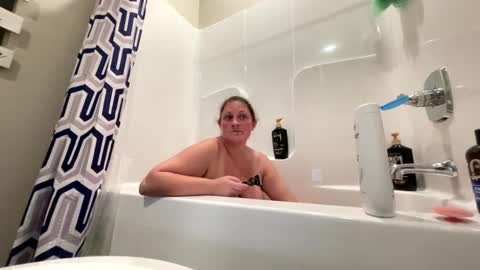 Snapshot of dollydimplez chatting on 09/27/25, 08:36 Dolly online show from 09/27/25, 08:36