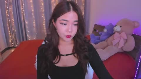 Snapshot of dollyiaa chatting on 05/18/26, 01:28 Dollya online show from 05/18/26, 01:28