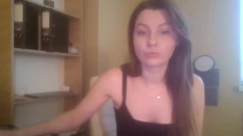 DollyRoma online show from 11/04/25, 09:41