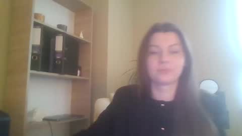 DollyRoma online show from 11/25/25, 10:04