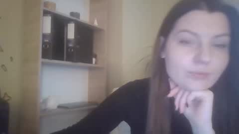 DollyRoma online show from 11/27/25, 08:16