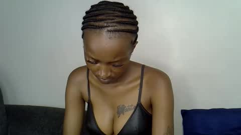 Snapshot of dolsexy chatting on 05/10/26, 09:47 dolsexy online show from 05/10/26, 09:47