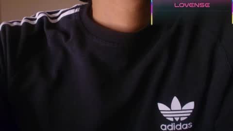 Snapshot of dom_veneno chatting on 09/18/25, 07:49 dom_veneno online show from 09/18/25, 07:49