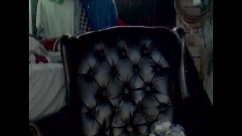 Snapshot of domanarchist chatting on 01/12/25, 07:43 Sullyboyx online show from 01/12/25, 07:43