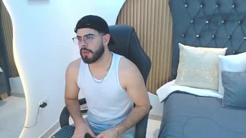Snapshot of domboy_ chatting on 05/14/26, 08:37 domboy online show from 05/14/26, 08:37