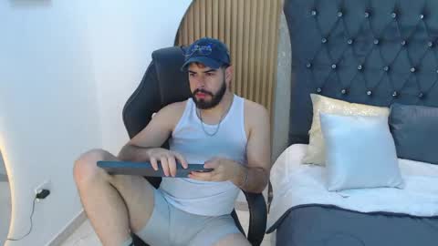 Snapshot of domboy_ chatting on 05/18/26, 08:03 domboy online show from 05/18/26, 08:03