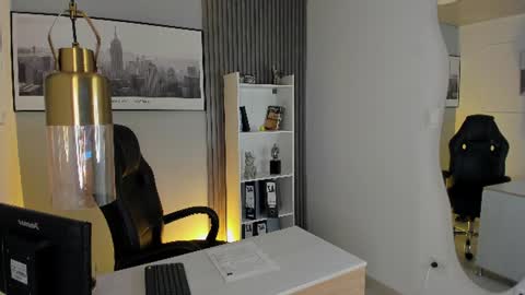 Snapshot of domboy_ chatting on 08/01/26, 07:57 domboy online show from 08/01/26, 07:57