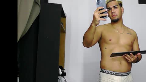 Snapshot of dombylogan chatting on 03/10/26, 12:37 Logan online show from 03/10/26, 12:37