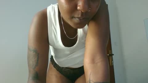 Amarie noels online show from 10/19/25, 01:23