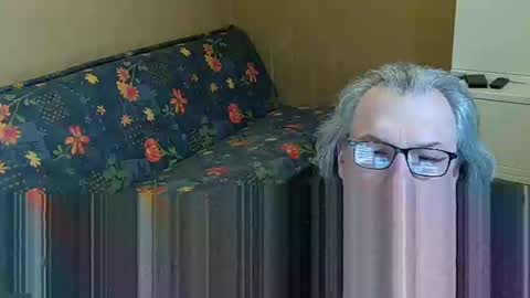 domiande online show from 02/05/25, 10:19