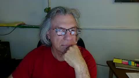 Snapshot of domiande chatting on 05/27/26, 11:07 domiande online show from 05/27/26, 11:07