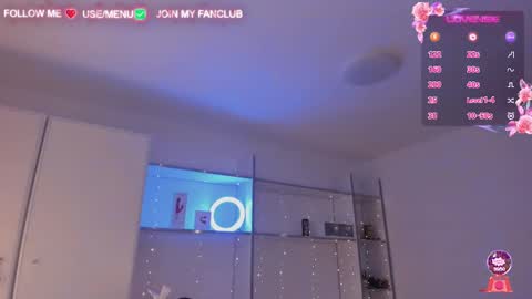 Snapshot of domina_deivis chatting on 01/05/25, 05:09 I WILL BE BACK ON WEDNESDAY DECEMBER 4 0100AM COLOMBIA TIME online show from 01/05/25, 05:09