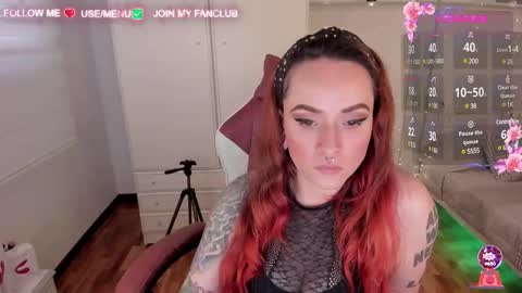Snapshot of domina_deivis chatting on 02/07/25, 12:50 I WILL BE BACK ON WEDNESDAY DECEMBER 4 0100AM COLOMBIA TIME online show from 02/07/25, 12:50