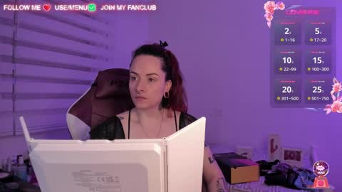 Snapshot of domina_deivis chatting on 02/20/25, 06:06 I WILL BE BACK ON WEDNESDAY DECEMBER 4 0100AM COLOMBIA TIME online show from 02/20/25, 06:06
