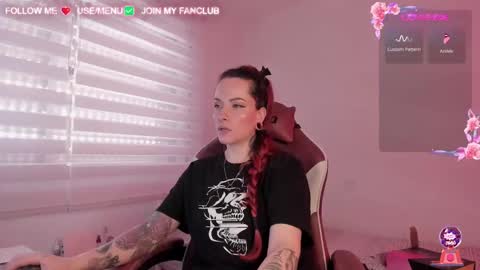 Snapshot of domina_deivis chatting on 02/22/25, 09:34 I WILL BE BACK ON WEDNESDAY DECEMBER 4 0100AM COLOMBIA TIME online show from 02/22/25, 09:34