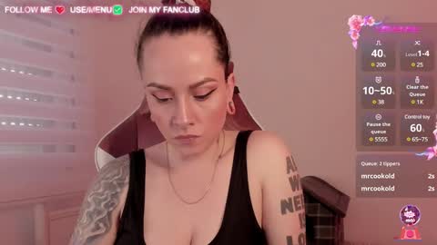 Snapshot of domina_deivis chatting on 03/06/25, 01:14 I WILL BE BACK ON WEDNESDAY DECEMBER 4 0100AM COLOMBIA TIME online show from 03/06/25, 01:14
