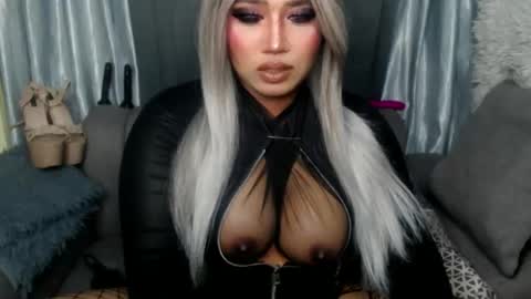 Snapshot of dominant10inchcock chatting on 10/31/25, 10:11 dominant10inchcock online show from 10/31/25, 10:11