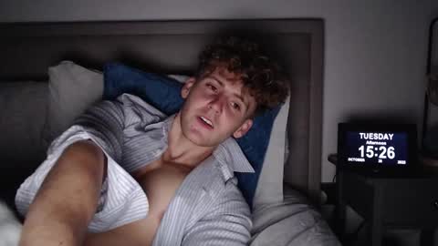 Alex...  online show from 10/28/25, 03:25