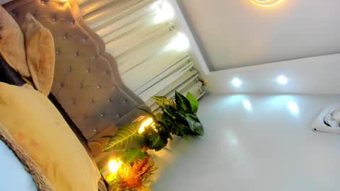 CALL ME BABY BELLA online show from 03/03/25, 01:31