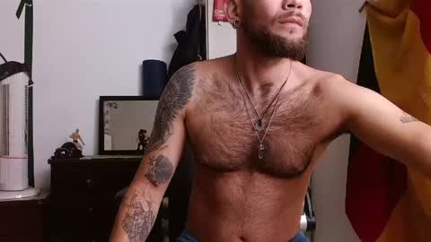 Logan - INDEPENDET MODEL online show from 06/07/26, 05:06