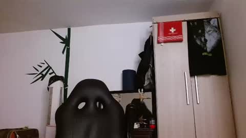 Logan - INDEPENDET MODEL online show from 06/14/26, 02:24