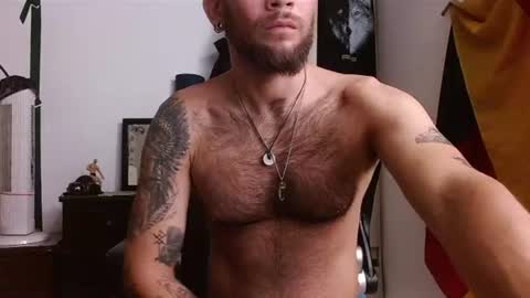 Logan - INDEPENDET MODEL online show from 06/25/26, 11:04