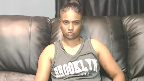 Snapshot of dominate_stud chatting on 12/16/25, 10:26 dominate_stud online show from 12/16/25, 10:26