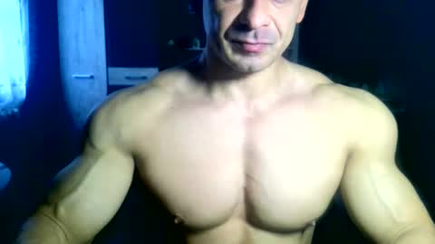 Snapshot of dominatemuscle chatting on 11/27/25, 07:43 Kevin online show from 11/27/25, 07:43