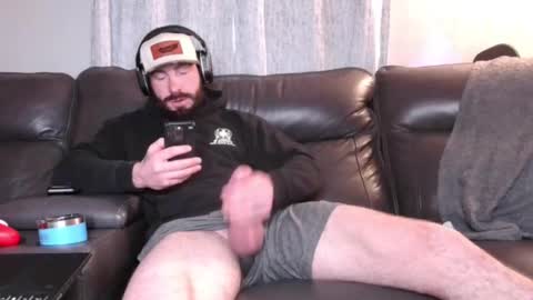 Snapshot of dominatingher69 chatting on 01/31/25, 04:27 dominatingher69 online show from 01/31/25, 04:27