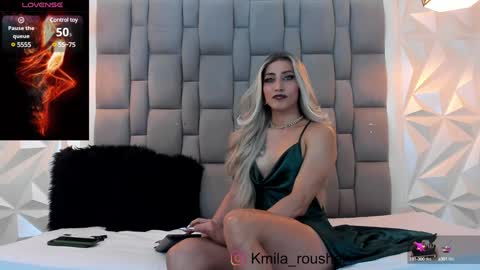 Snapshot of dominatrix_camila chatting on 12/16/24, 07:15 Camila Roushell online show from 12/16/24, 07:15
