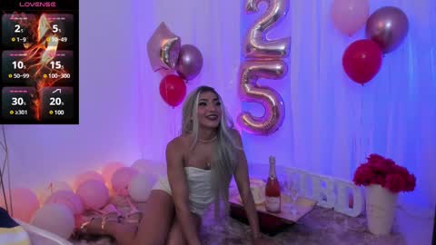 Snapshot of dominatrix_camila chatting on 03/09/25, 08:29 Camila Roushell online show from 03/09/25, 08:29