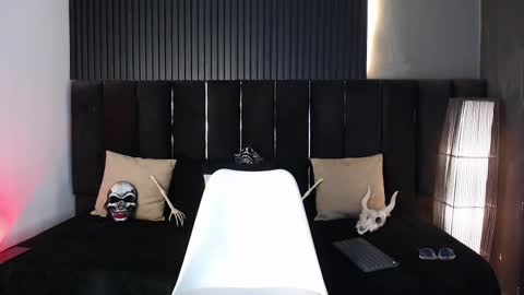 Dominic online show from 10/10/25, 10:09