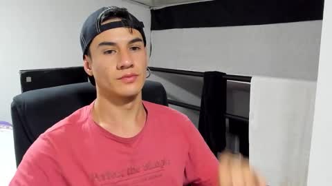 Snapshot of dominic_radccliffe chatting on 01/07/26, 04:48 Your real love online show from 01/07/26, 04:48