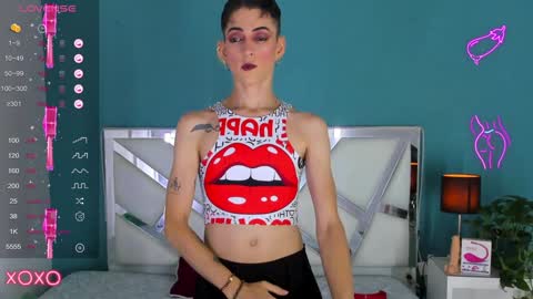 Snapshot of dominic_thailor chatting on 01/04/25, 04:54 Dominic online show from 01/04/25, 04:54