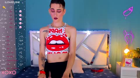 Snapshot of dominic_thailor chatting on 01/19/25, 02:38 Dominic online show from 01/19/25, 02:38