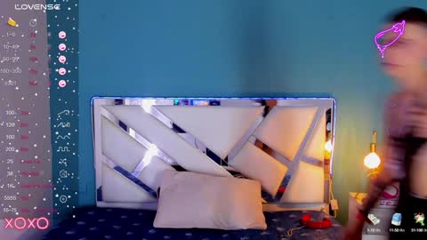 Snapshot of dominic_thailor chatting on 01/24/25, 03:45 Dominic online show from 01/24/25, 03:45