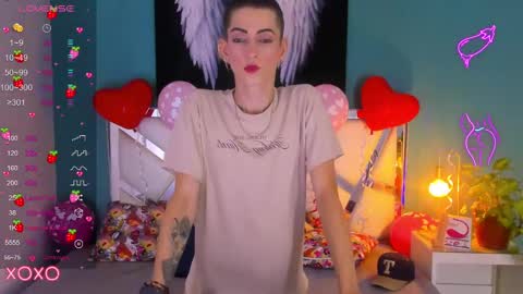 Snapshot of dominic_thailor chatting on 02/20/25, 06:13 Dominic online show from 02/20/25, 06:13