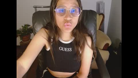 Snapshot of dominica3 chatting on 03/13/26, 11:22 online show from 03/13/26, 11:22