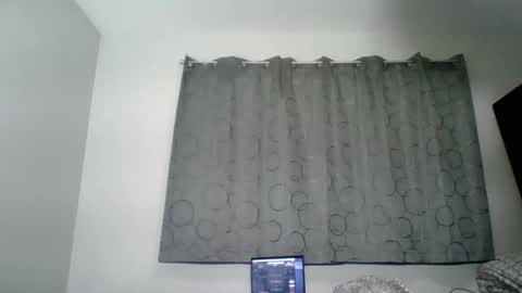 Snapshot of dominicanorico chatting on 12/02/25, 09:43 luis online show from 12/02/25, 09:43