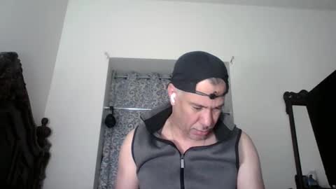 luis online show from 04/12/26, 07:57