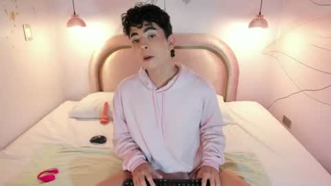 DOMINIC  online show from 07/13/26, 07:49