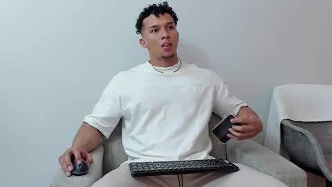Snapshot of dominick_star chatting on 02/26/25, 03:21 Dominick Star online show from 02/26/25, 03:21