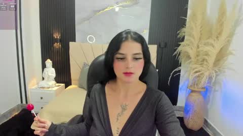 Dominika  online show from 05/25/26, 08:15