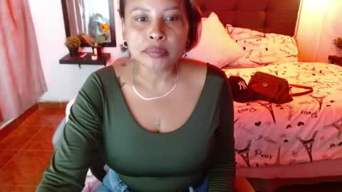 Snapshot of domink_gilr chatting on 07/06/26, 07:16 D O M I N K online show from 07/06/26, 07:16