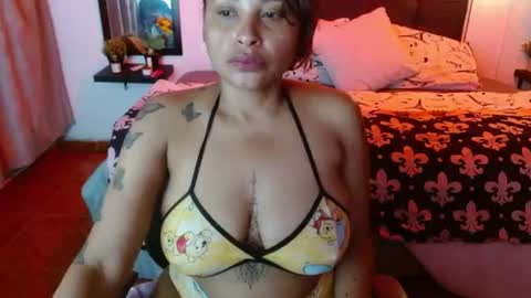 Snapshot of domink_gilr chatting on 07/07/26, 07:23 D O M I N K online show from 07/07/26, 07:23